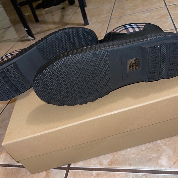 Burberry-Vintage check neoprene& rubber rain boots - Picture 6 of 8